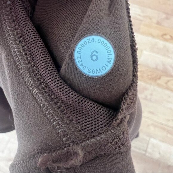 Lululemon size 6 Align Ribbed Bodysuit 25Roasted Brown - Picture 8 of 13